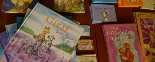 Giraf kinderboeken op de camping